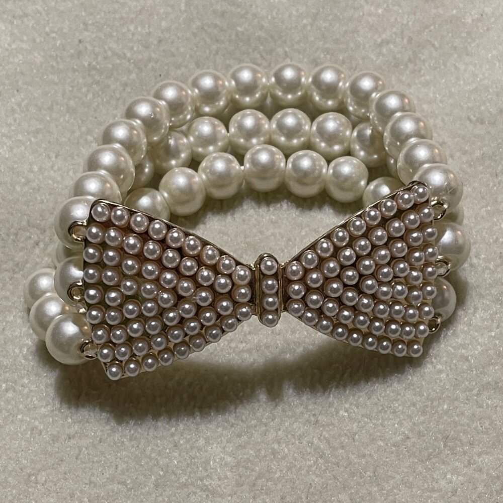 Costume Jewelry Bracelet Bow Tie